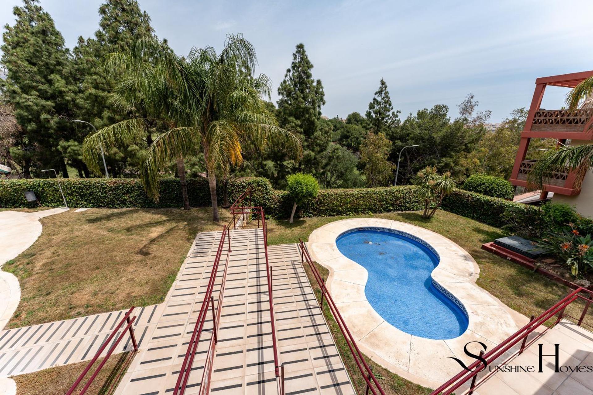 Amazing Sea And Golf Course View 2br, Parking Pool